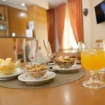 Hotel City Hotel 3*