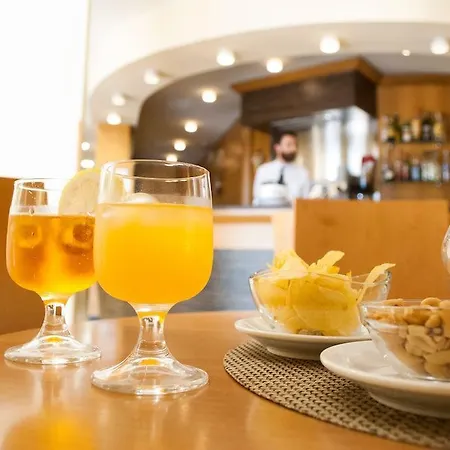City Hotel