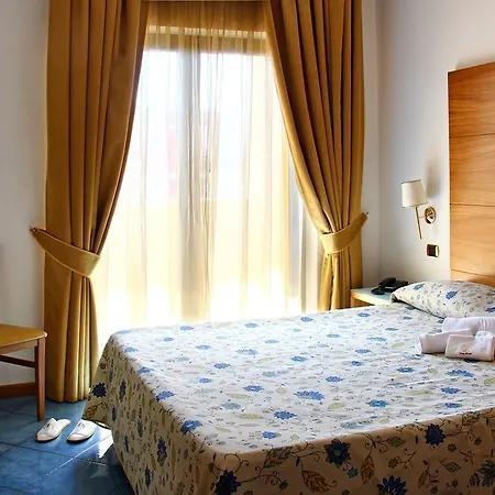 Hotel City Hotel 3*