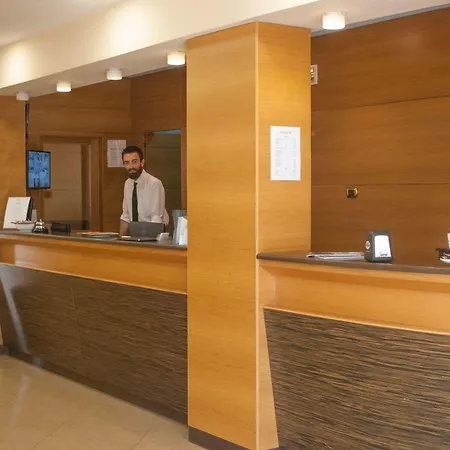 City Hotel
