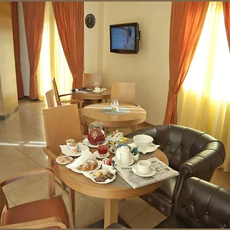 City Hotel 3* Casoria